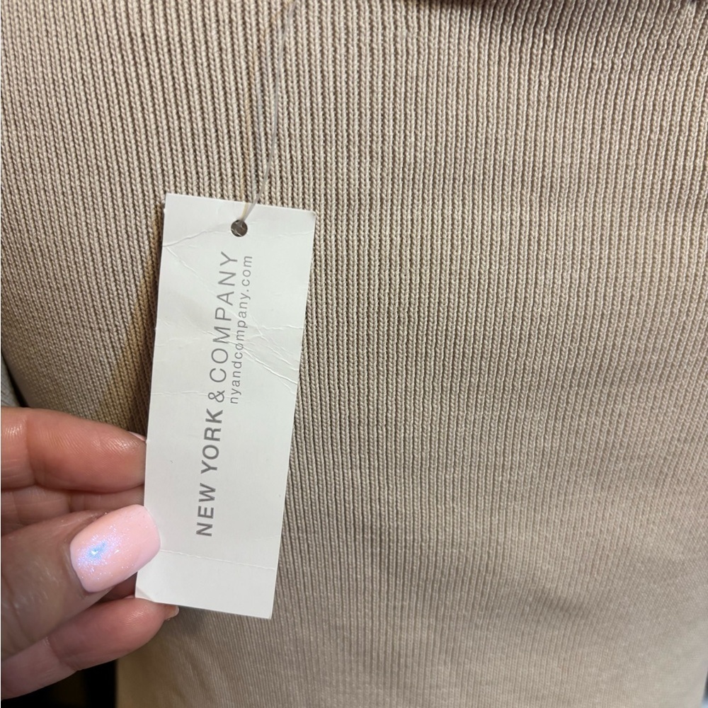 Elegant Cream Puff Sleeve Blouse - Picture 6 of 7